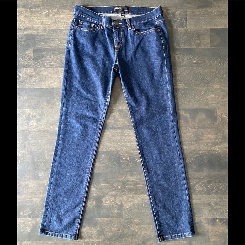 BDG. ANKLE CIGARETTE JEANS